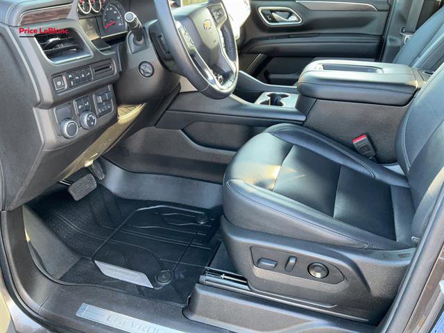 Used 2021 Chevrolet Suburban LT w/ LT Signature Package image 13