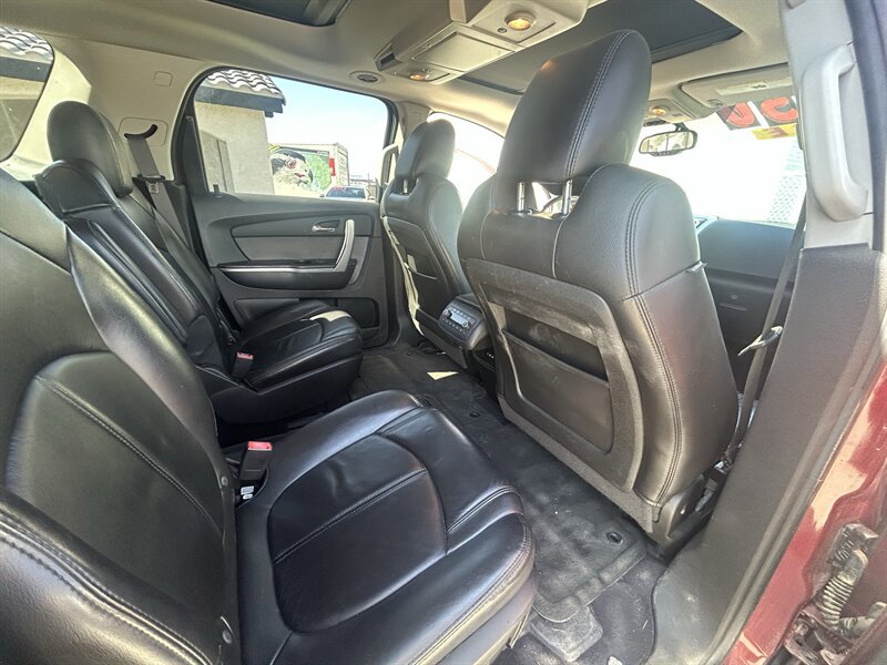 Used 2010 GMC Acadia SLT AWD/4WD image 24