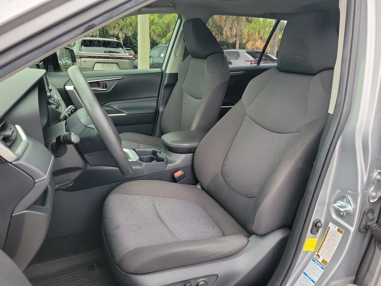Used 2020 Toyota RAV4 XLE w/ Convenience Package AWD/4WD image 17
