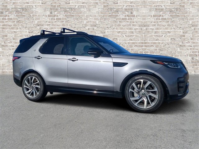 Used 2020 Land Rover Discovery Landmark image 1