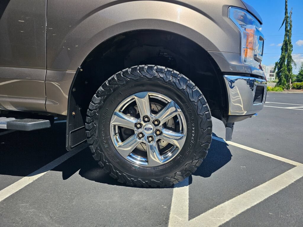 Used 2018 Ford F150 XLT w/ Equipment Group 302A Luxury AWD/4WD image 9