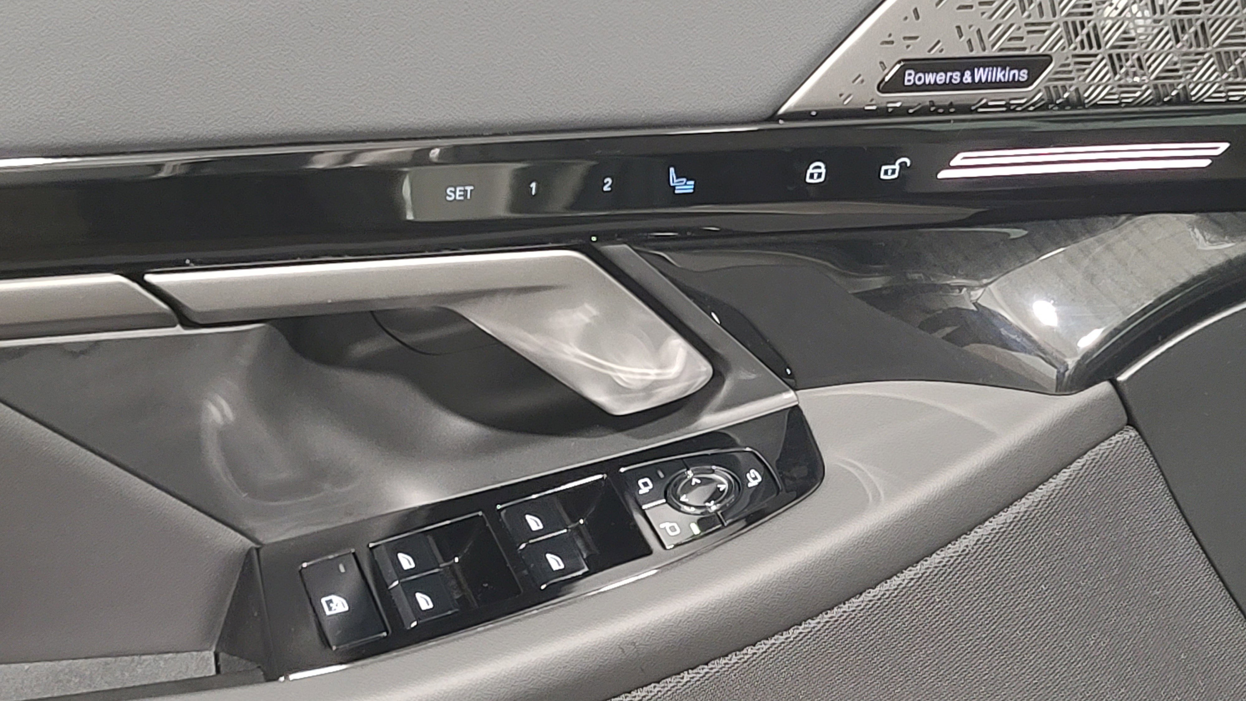 New 2026 BMW 530i xDrive w/ Premium Package image 15