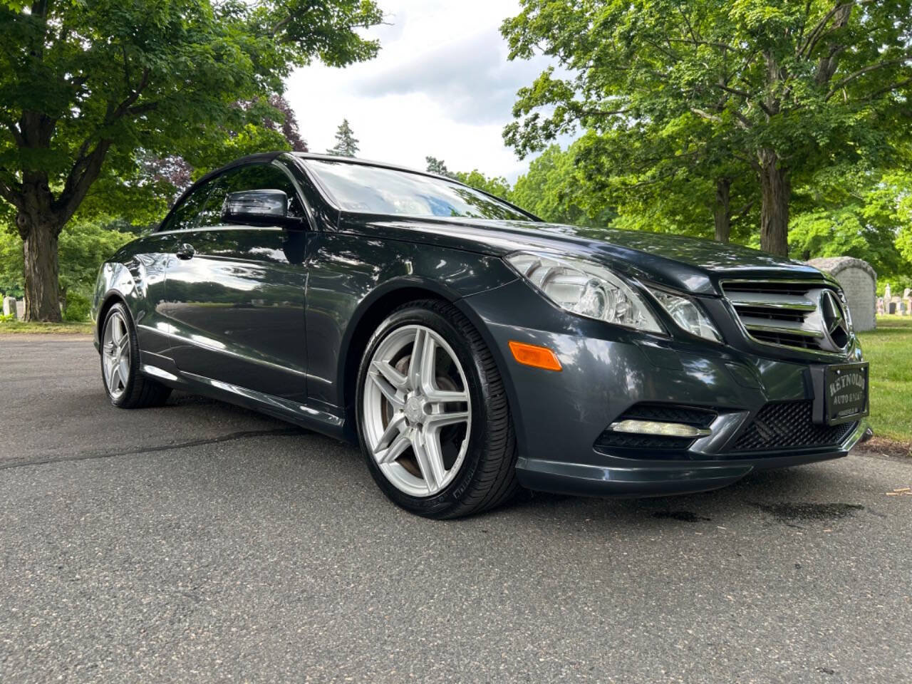 Used 2013 Mercedes-Benz E 550 Cabriolet image 3