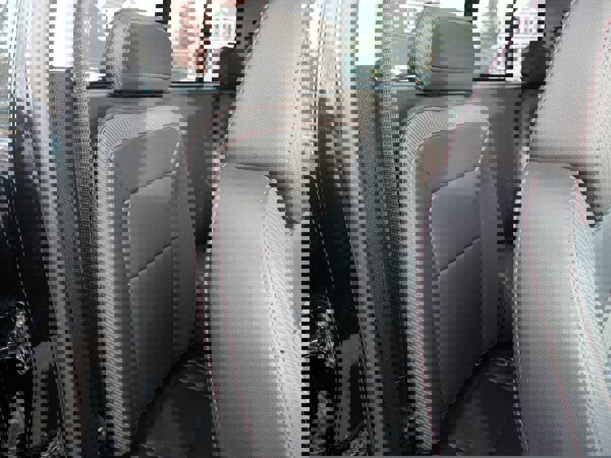 Used 2016 GMC Canyon SLE w/ All Terrain Adventure Package image 24