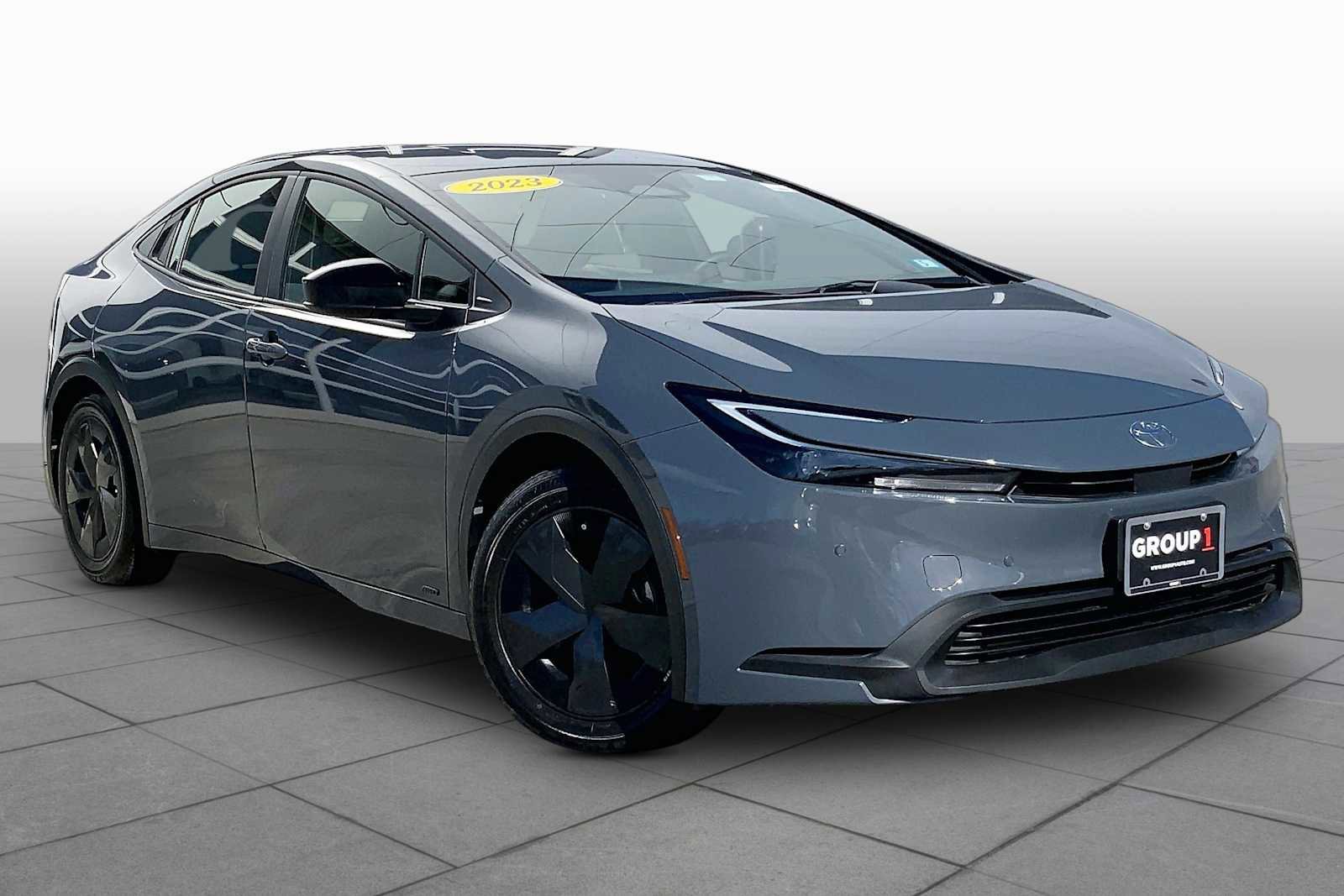 Used 2023 Toyota Prius LE AWD/4WD image 3