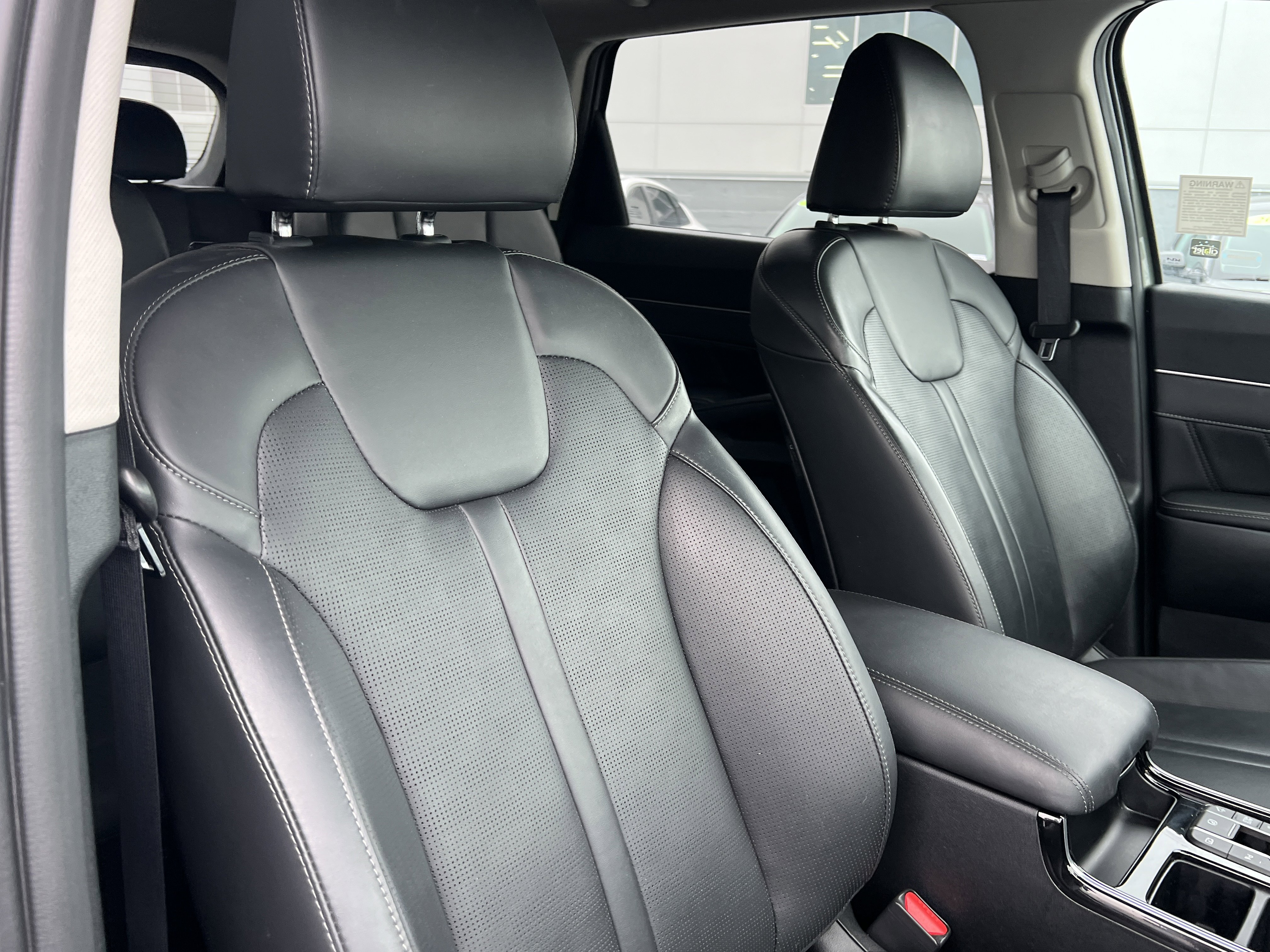 Certified 2024 Kia Sorento SX image 15