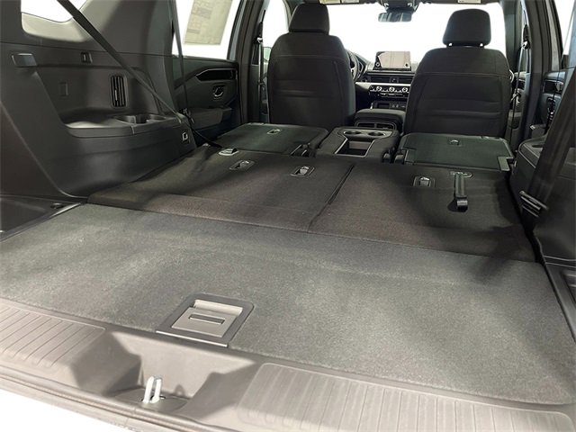 New 2025 Honda Pilot Sport image 28