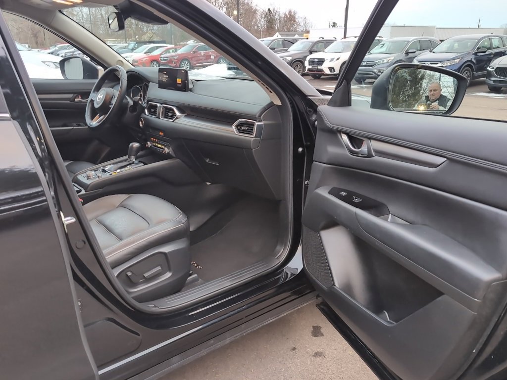 Certified 2025 MAZDA CX-5 AWD 2.5 S w/ Preferred Package image 6