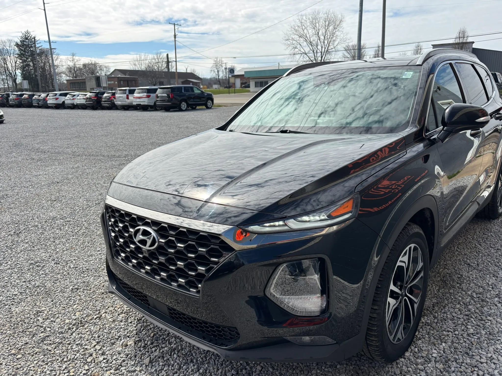 Used 2019 Hyundai Santa Fe Limited w/ Cargo Package image 11