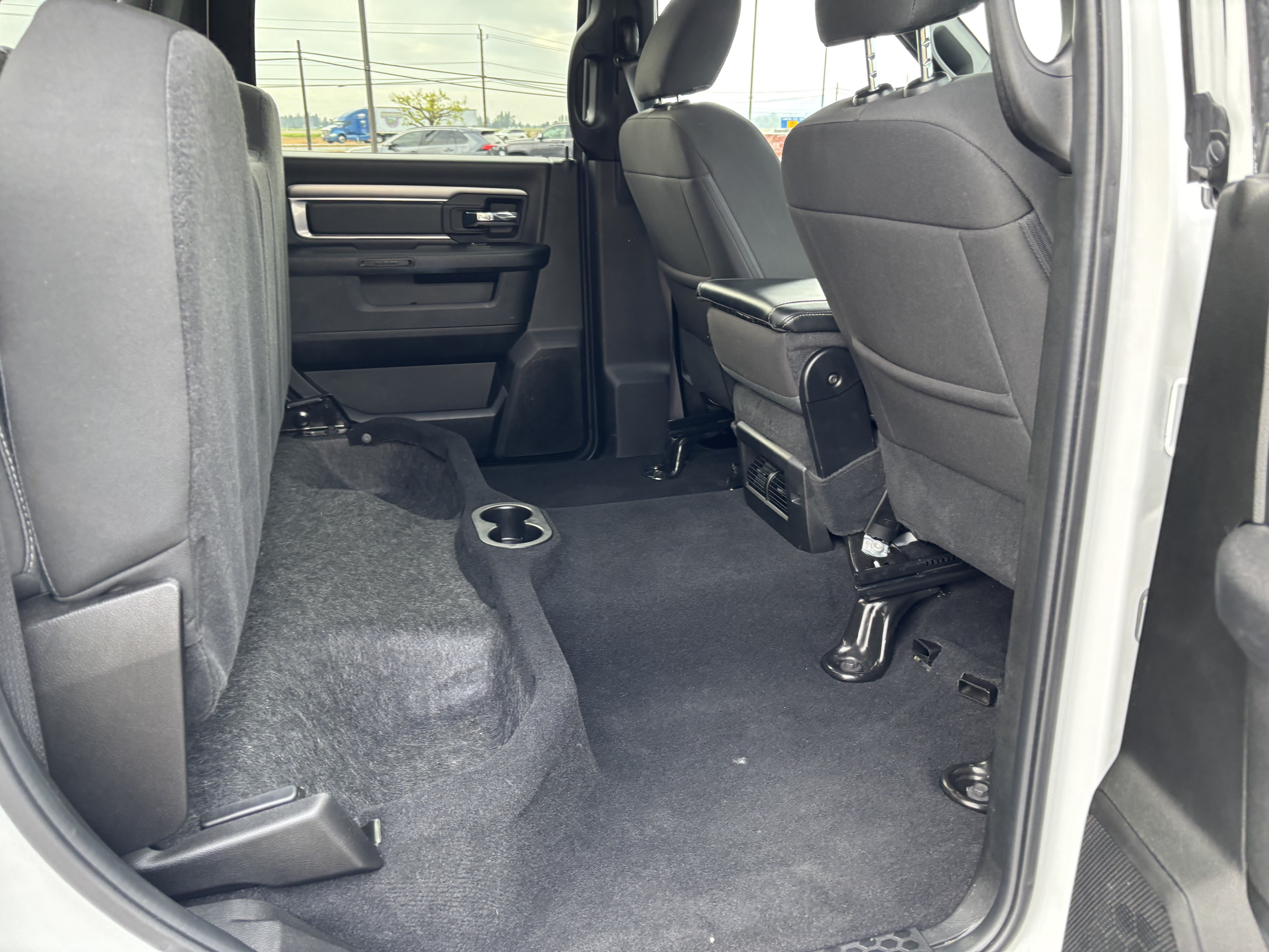 Used 2024 RAM 1500 Warlock AWD/4WD image 25