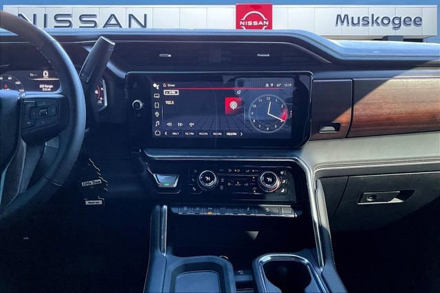 Used 2025 GMC Sierra 2500 Denali Ultimate image 10