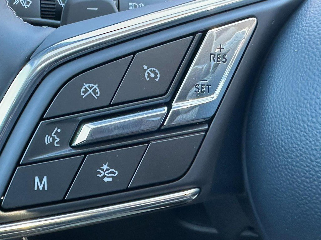 New 2025 Buick Envision Sport Touring image 13