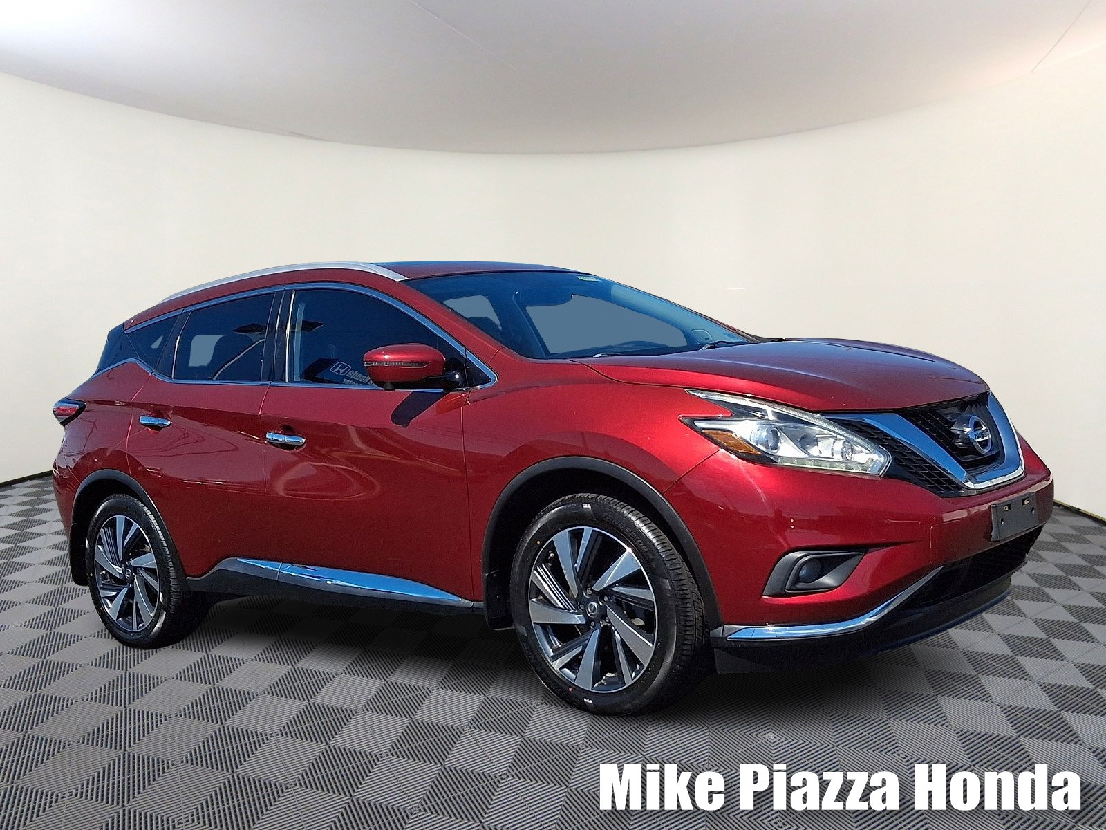 Used 2017 Nissan Murano Platinum w/ Platinum Technology Package FWD image 1