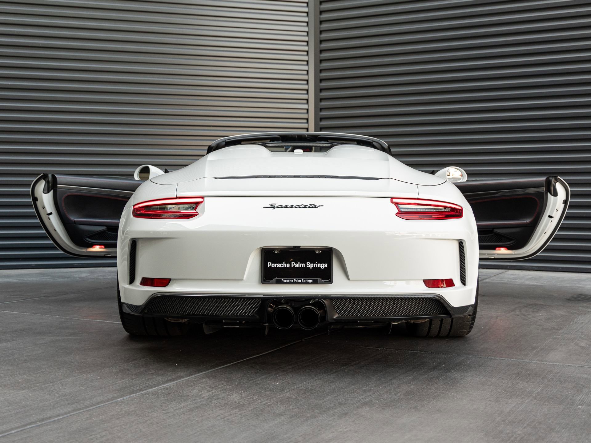 Certified 2019 Porsche 911 Speedster RWD image 36
