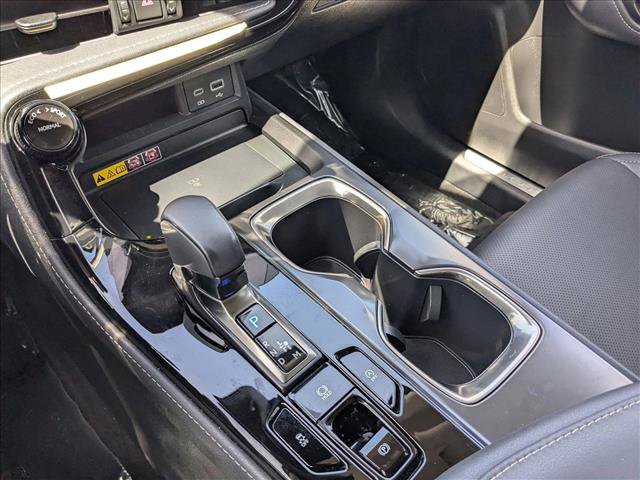 Used 2025 Lexus NX 250 FWD w/ Accessory Package (2T) image 20