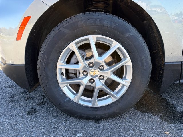 Used 2024 Chevrolet Equinox LT AWD/4WD image 11