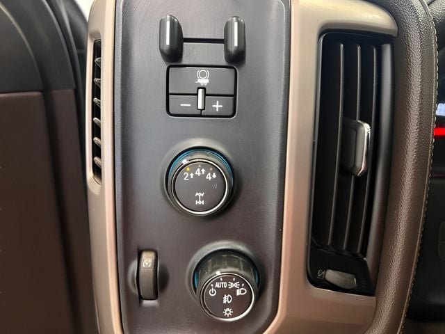 Used 2019 GMC Sierra 3500 Denali w/ Duramax Plus Package AWD/4WD image 21