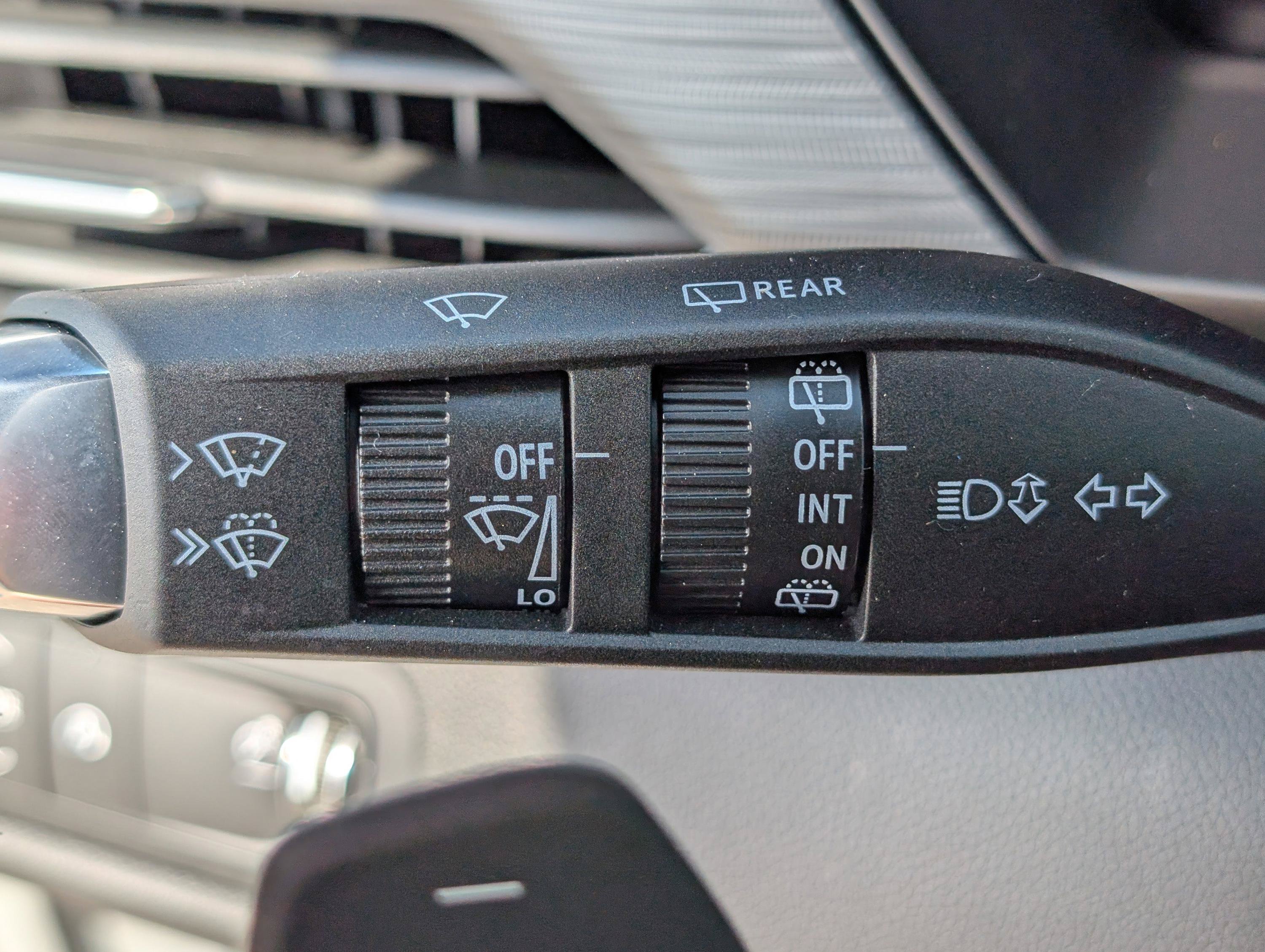 New 2026 GMC Acadia Elevation w/ Elevation Premium Package FWD image 26
