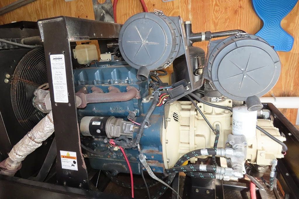 Used 2017 Ford E-450 and Econoline 450 Super Duty w/ Power Windows & Locks Group RWD image 16