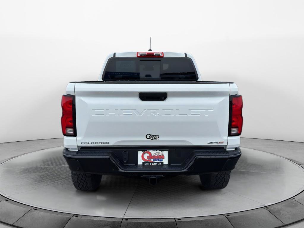 New 2026 Chevrolet Colorado ZR2 w/ Technology Package AWD/4WD image 4