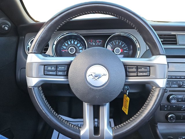 Used 2014 Ford Mustang Convertible image 26