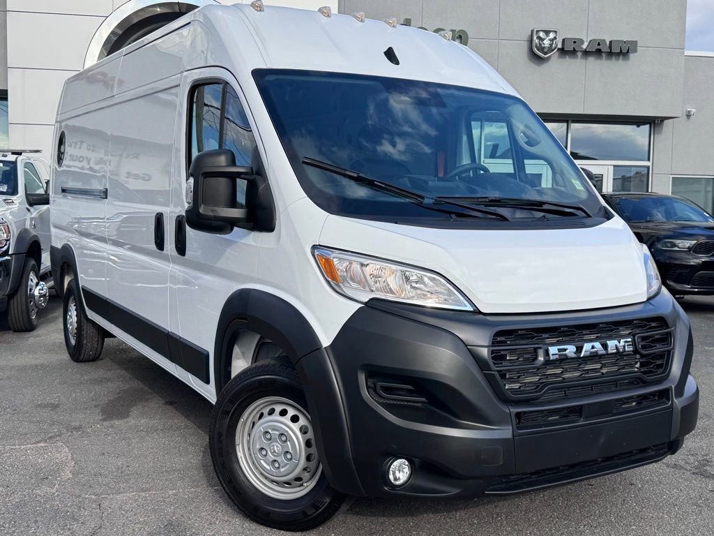 Used 2025 RAM ProMaster 2500 w/ Convenience Group FWD image 1