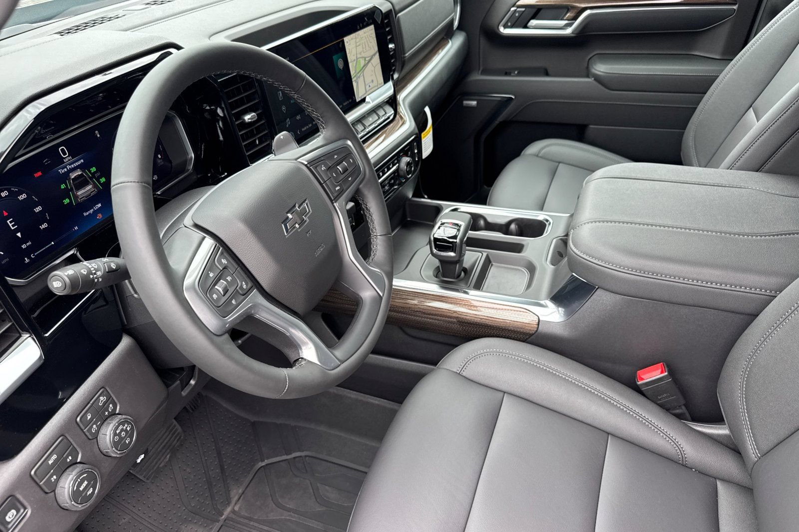 New 2026 Chevrolet Silverado 1500 RST w/ Safety Package AWD/4WD image 9