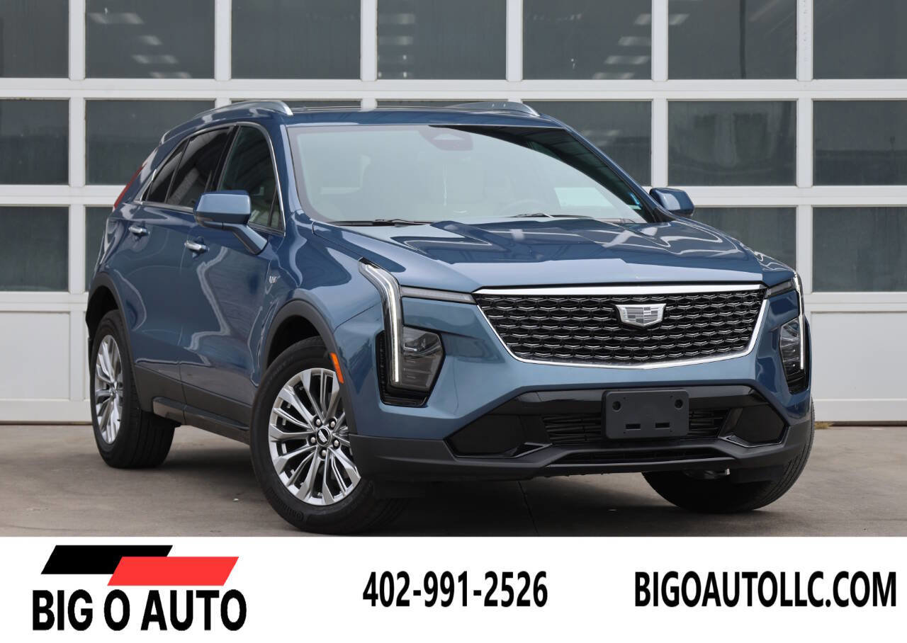 Used 2024 Cadillac XT4 Premium Luxury w/ Cold Weather Package image 1