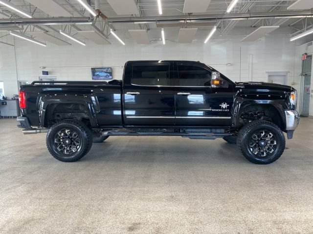 Certified 2018 GMC Sierra 2500 SLT w/ Duramax Plus Package AWD/4WD image 4