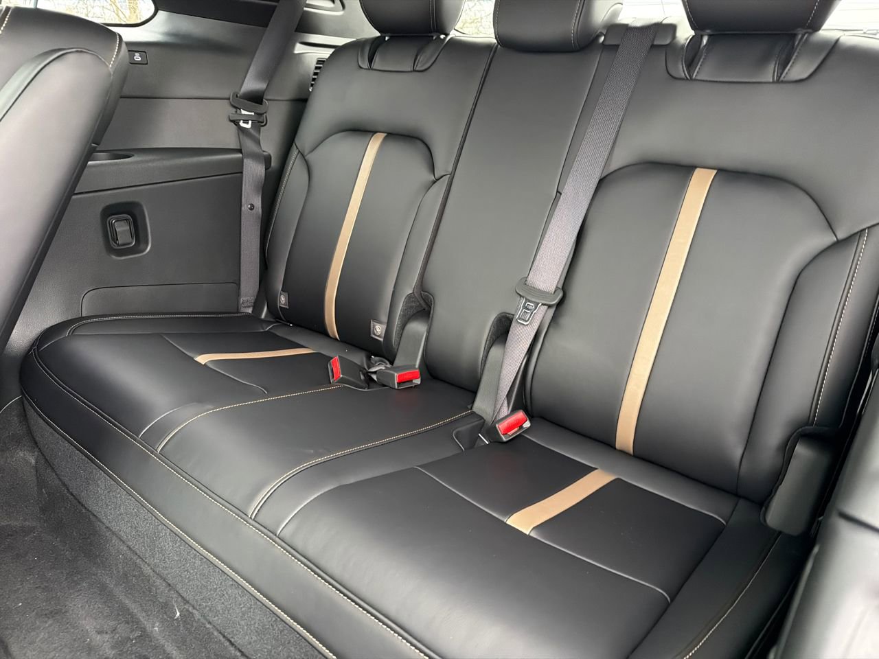 New 2026 MAZDA CX-90 Plug-In Hybrid w/ Premium Plus image 17