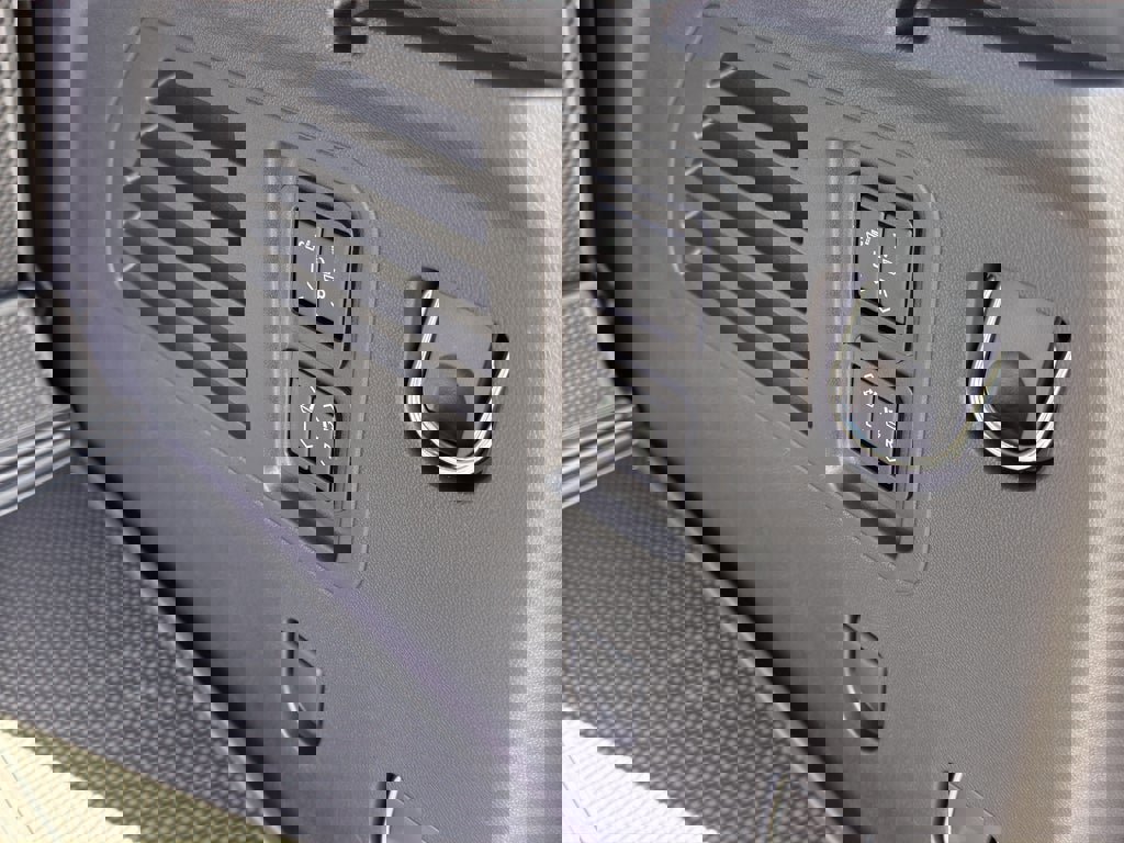 New 2026 Chevrolet Traverse High Country w/ LPO, Floor Liner Package image 32