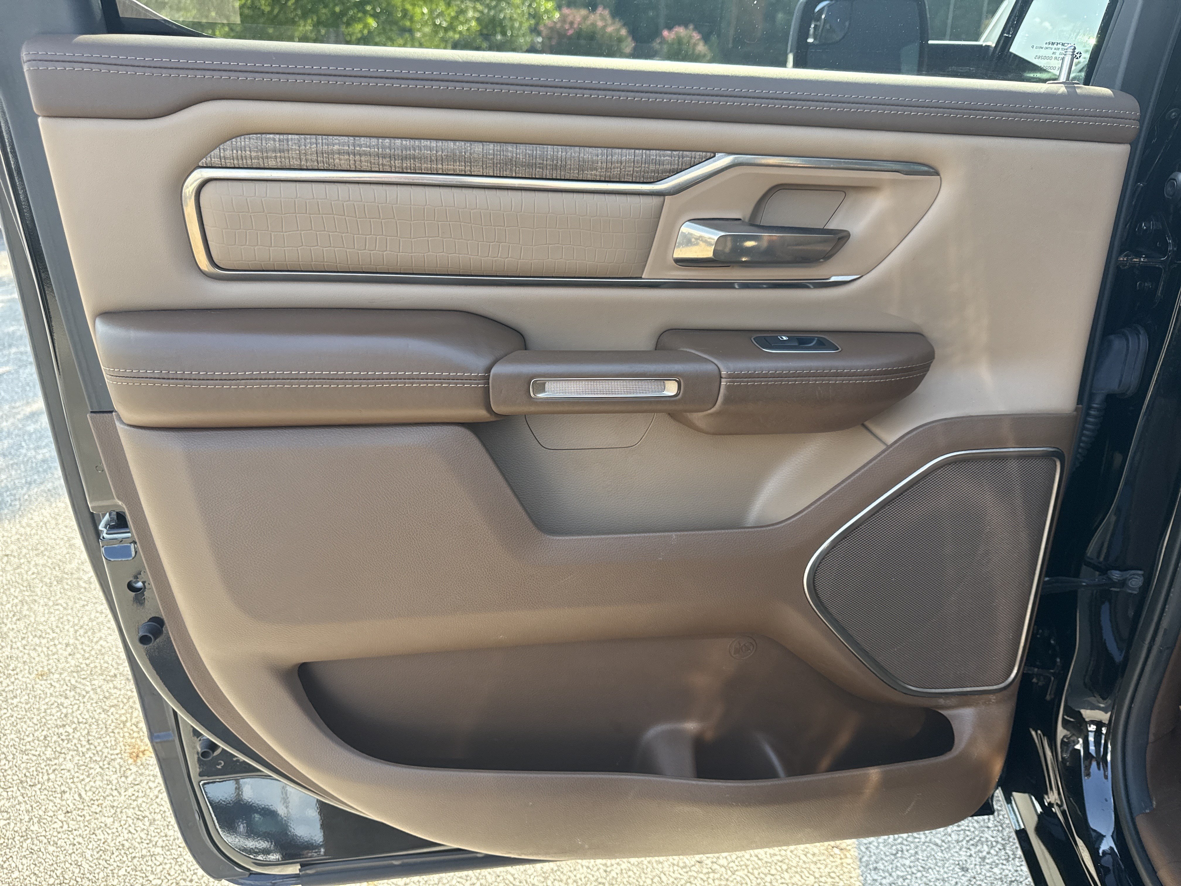 Used 2019 RAM 1500 Limited AWD/4WD image 20