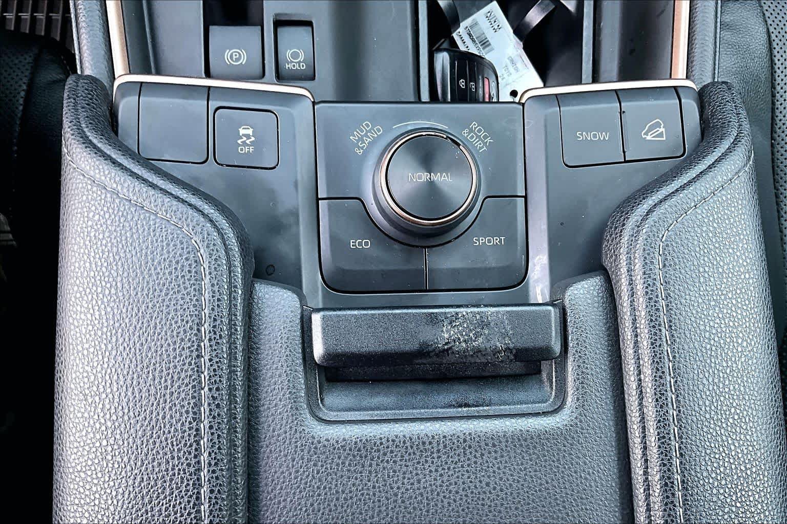 Certified 2024 Toyota Grand Highlander AWD Hybrid image 35