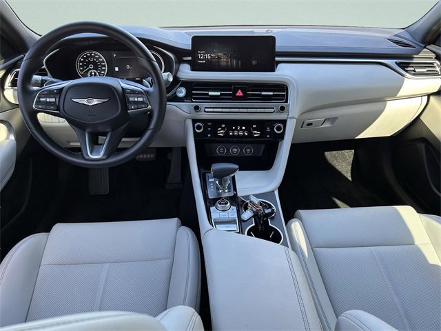 Used 2025 Genesis G70 2.5T image 2