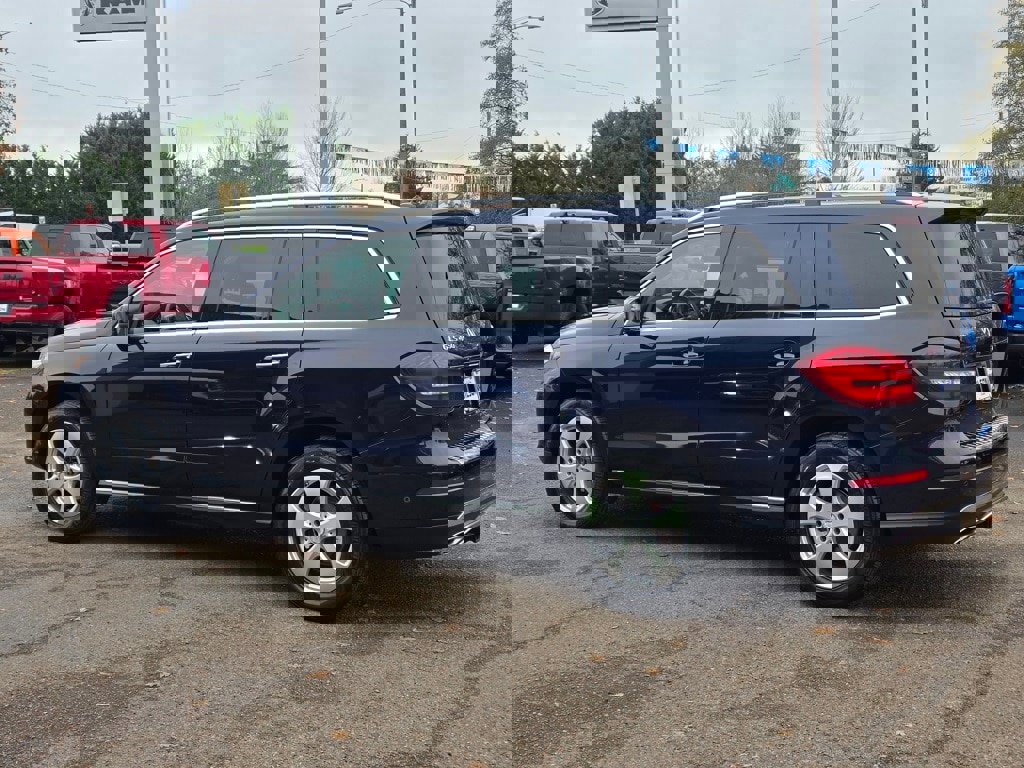 Used 2017 Mercedes-Benz GLS 450 4MATIC image 36