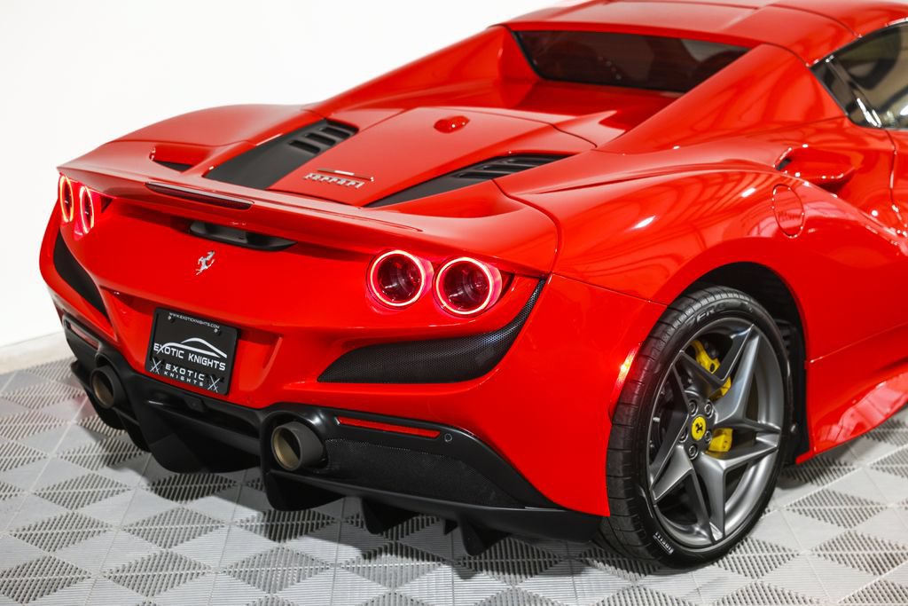 Used 2023 Ferrari F8 Tributo RWD image 10
