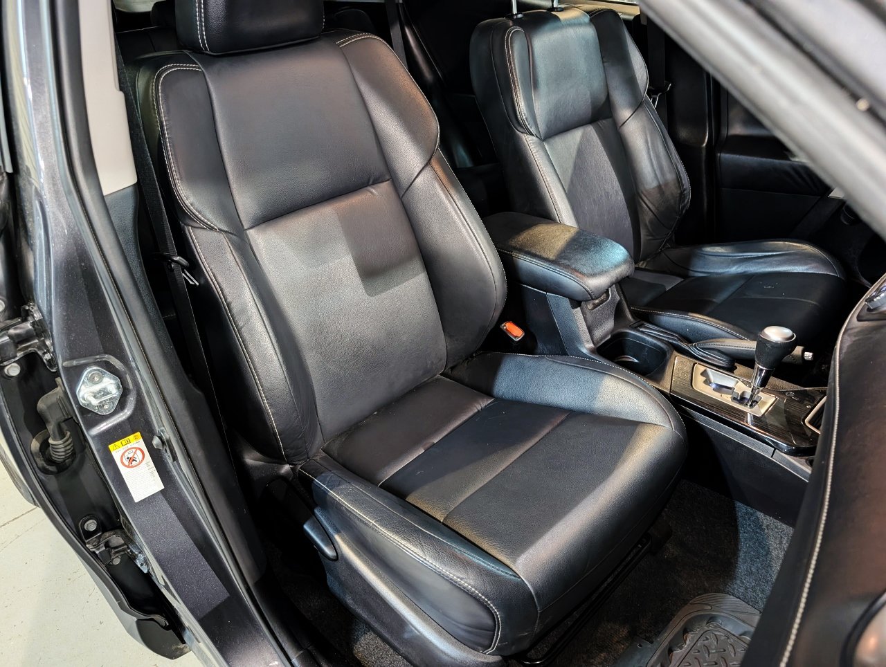 Used 2017 Toyota RAV4 Limited w/ All Weather Liner Package AWD/4WD image 32