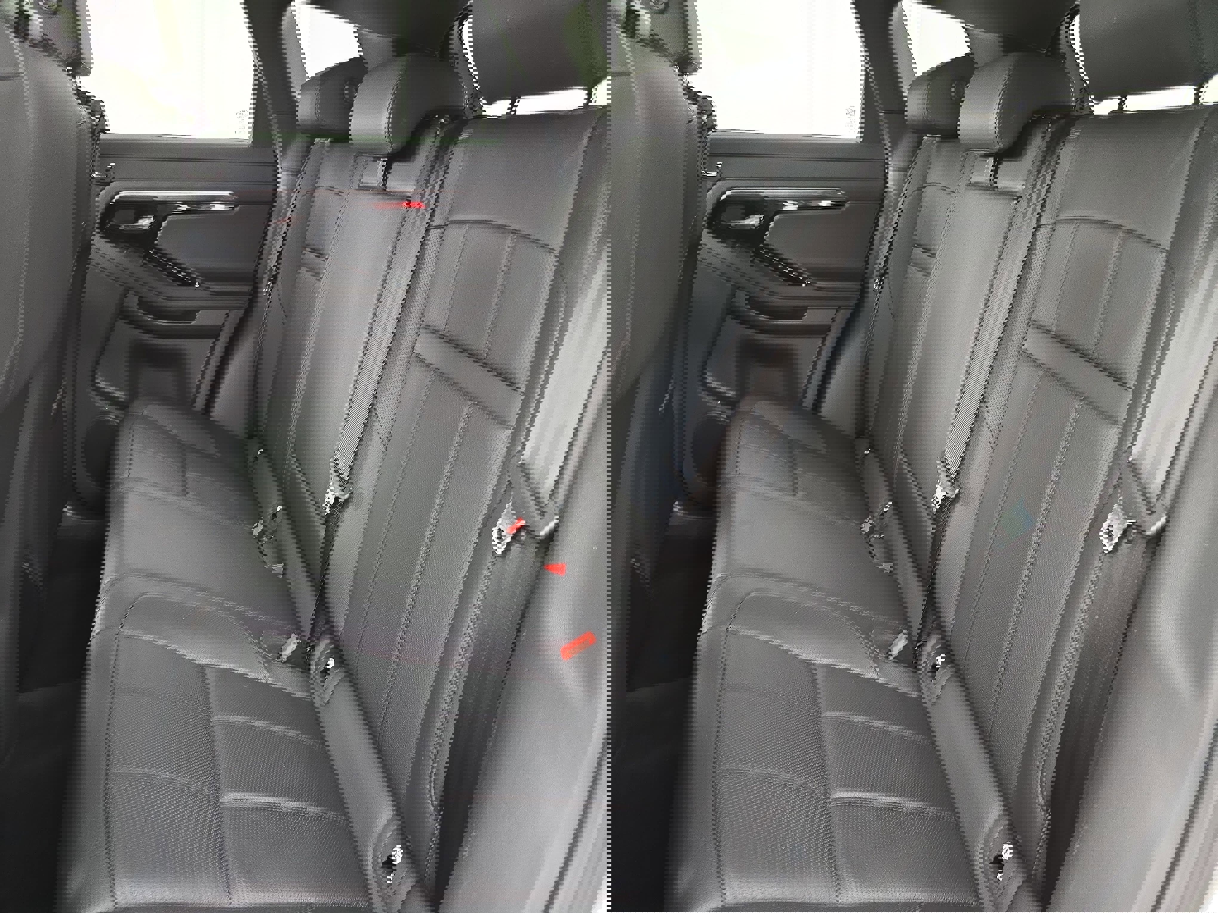 Used 2022 Land Rover Range Rover Evoque R-Dynamic S image 14