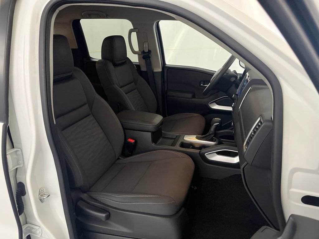 Used 2024 Nissan Frontier SV w/ Technology Package AWD/4WD image 21
