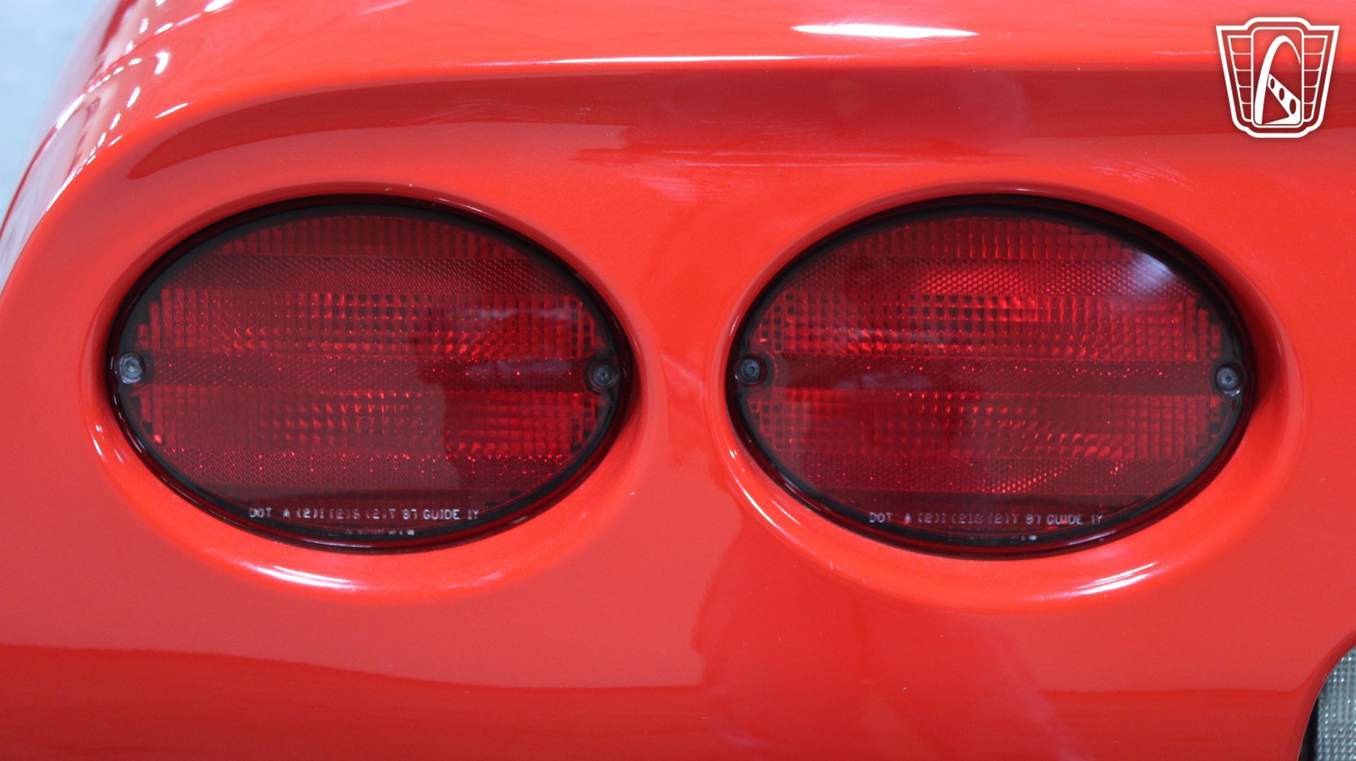 Used 1998 Chevrolet Corvette Coupe w/ Roof Pkg RWD image 8