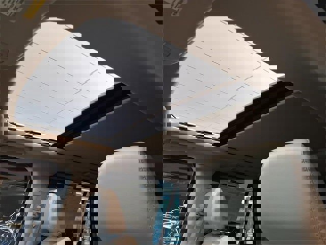 Used 2024 Ford Expedition Limited image 15