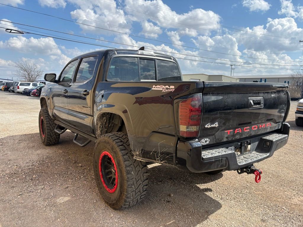 Used 2018 Toyota Tacoma SR w/ SR Convenience Package image 5