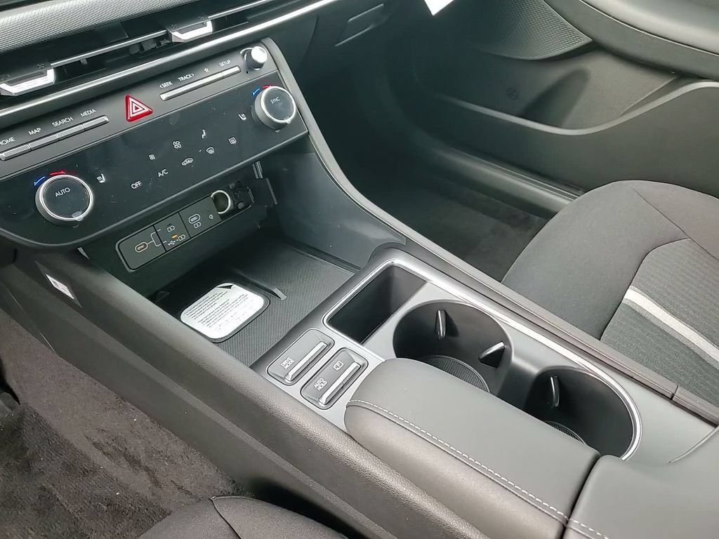 New 2026 Hyundai Sonata SEL FWD image 21