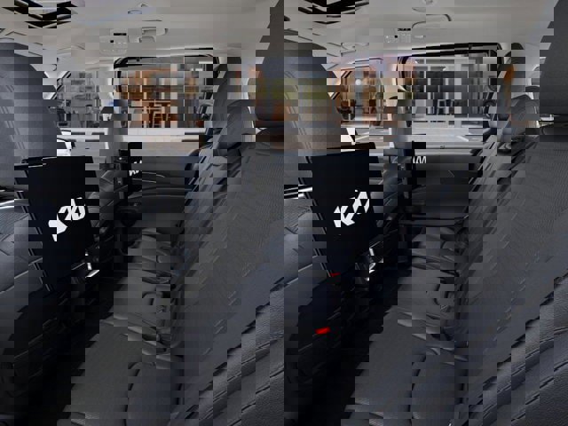 New 2025 Kia Carnival SX Prestige image 18