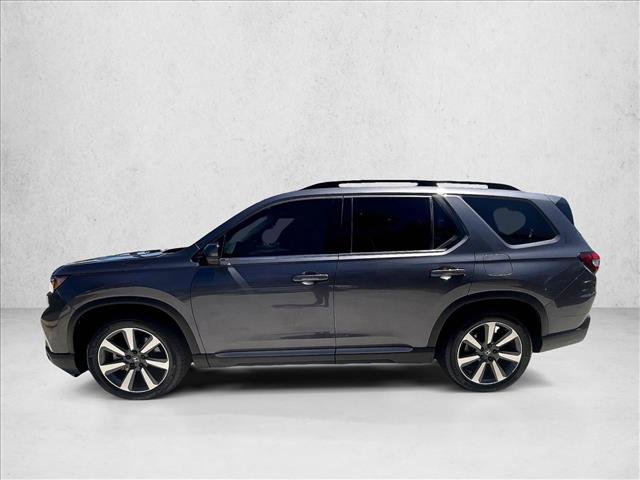 Used 2023 Honda Pilot Touring image 6