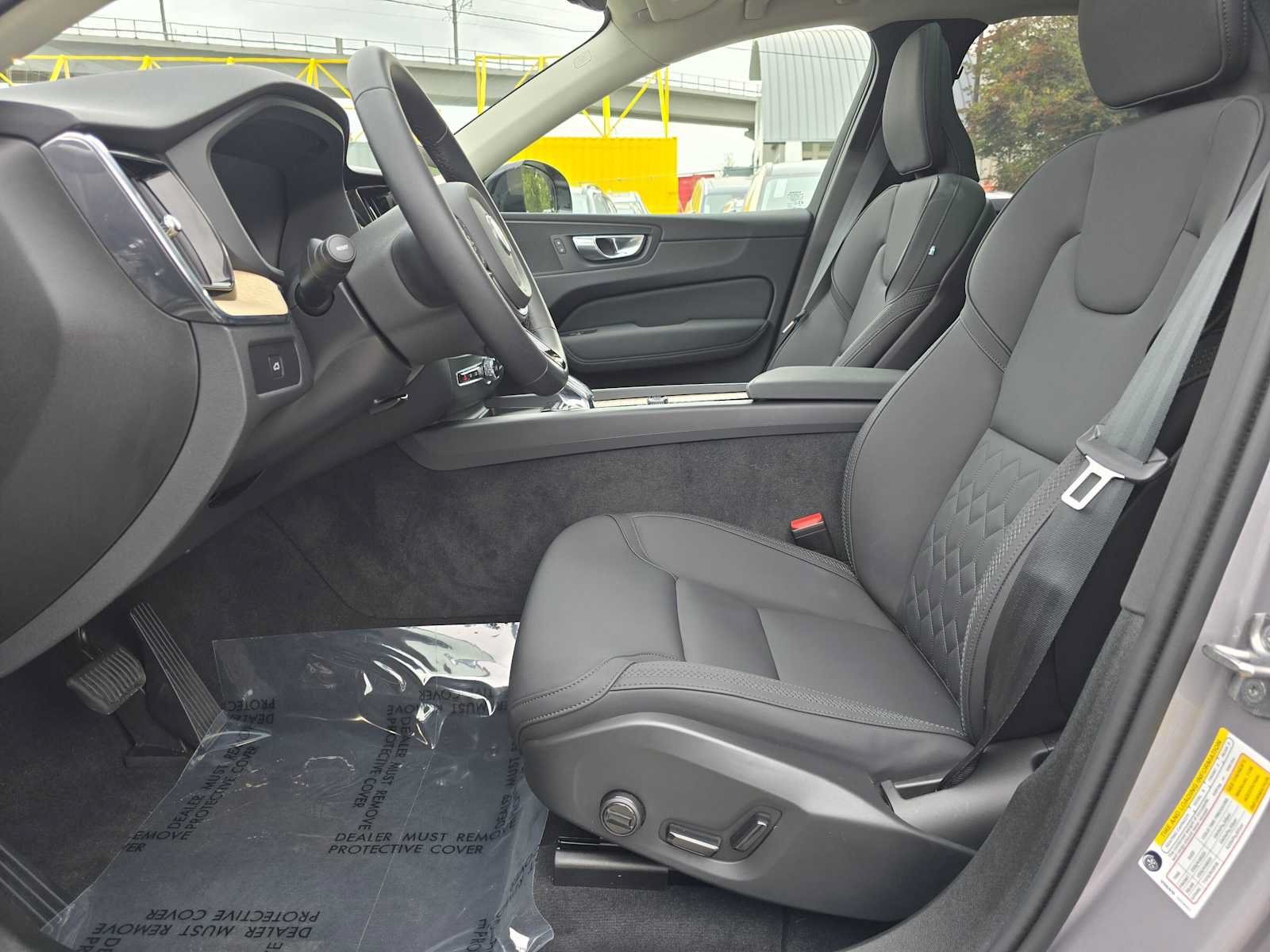 Used 2026 Volvo XC60 B5 Plus w/ Climate Package AWD/4WD image 19
