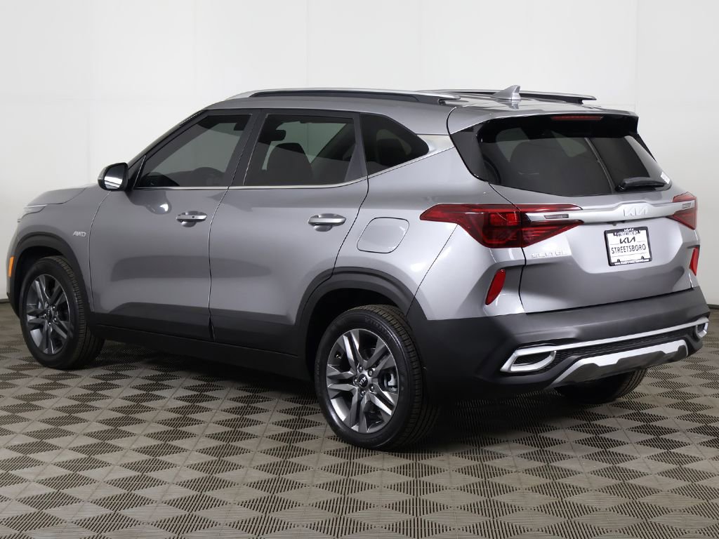 Used 2023 Kia Seltos S w/ Navigation Package AWD/4WD image 9