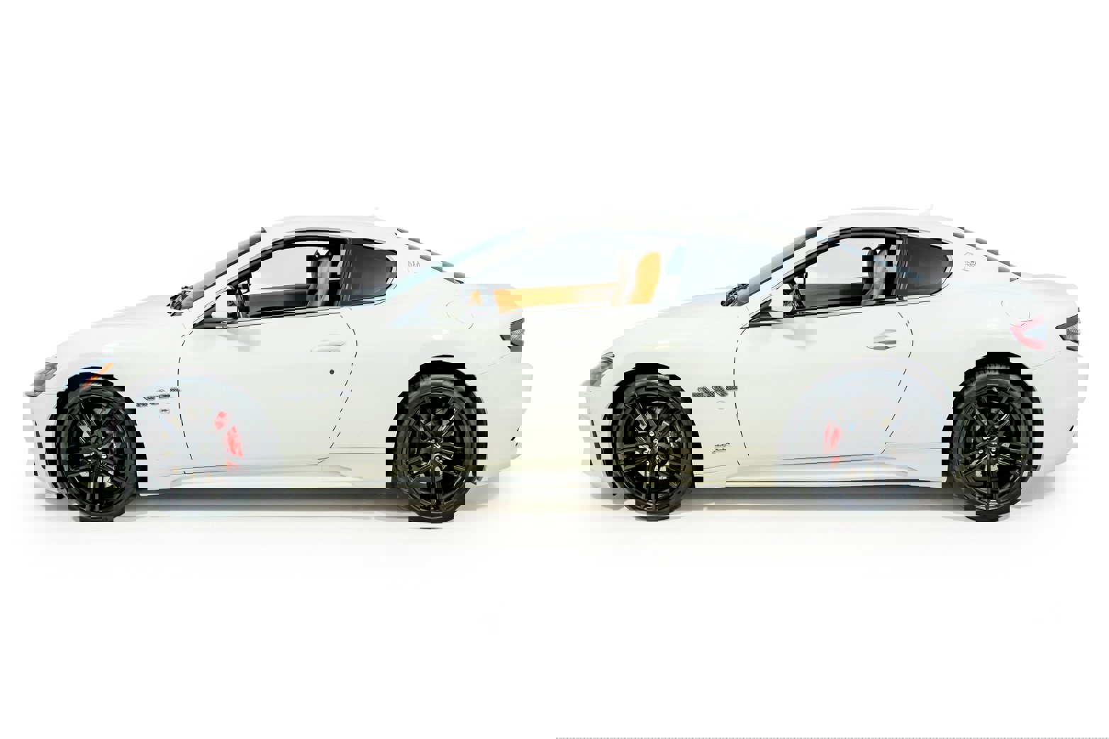 Used 2018 Maserati GranTurismo Sport image 4