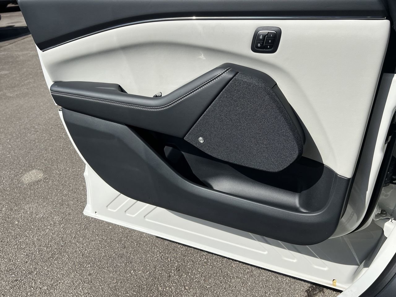 New 2026 Ford Mustang Mach-E Premium image 14