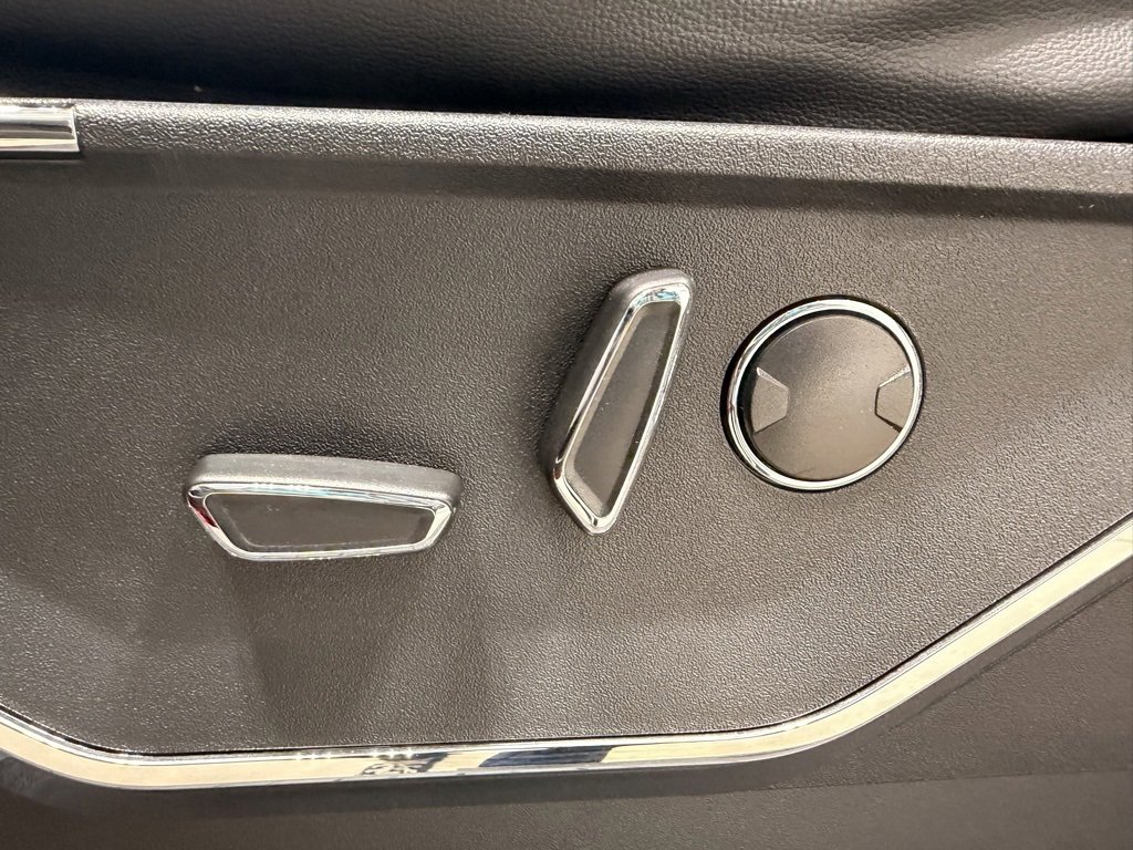 Used 2023 Ford F150 Lariat w/ Equipment Group 502A High image 24